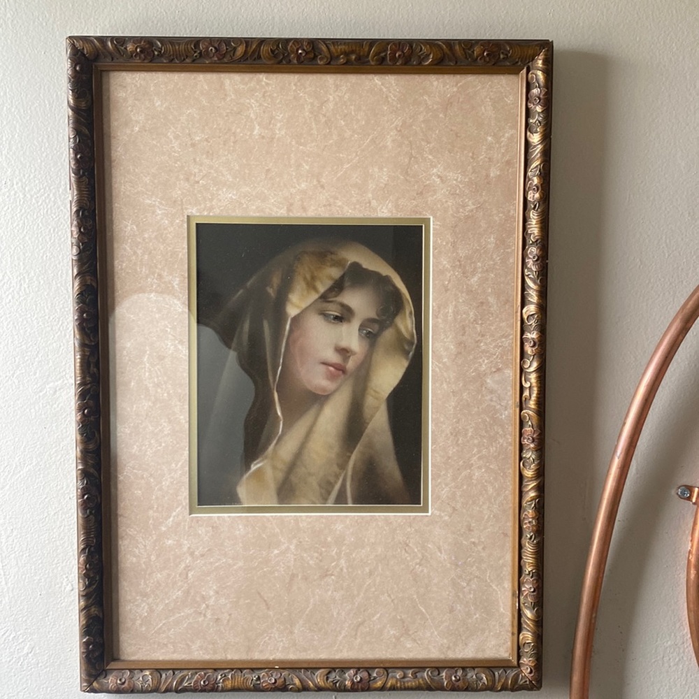 Vintage : antique Madonna frame 21”x15.5”